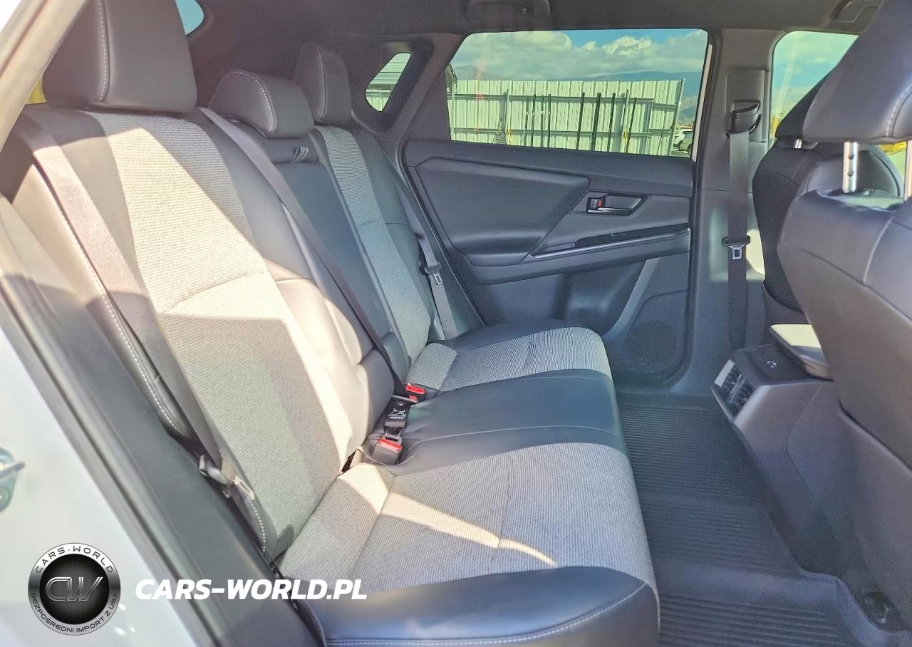 2026 Toyota Bz Xle Plus VIN:JTMBCAEBXTA000991 - 11