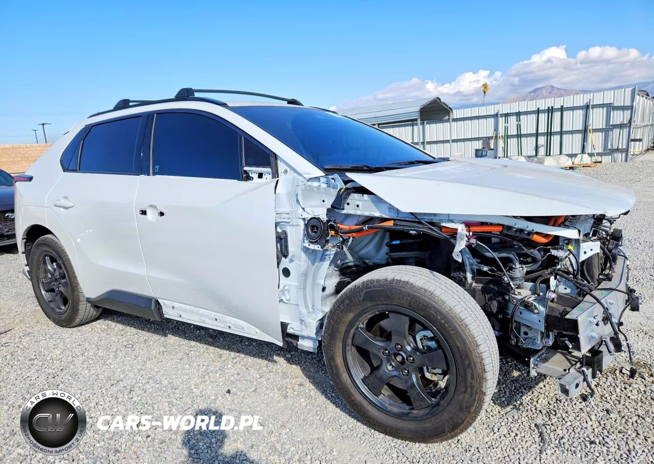 2026 Toyota Bz Xle Plus VIN:JTMBCAEBXTA000991 - 4