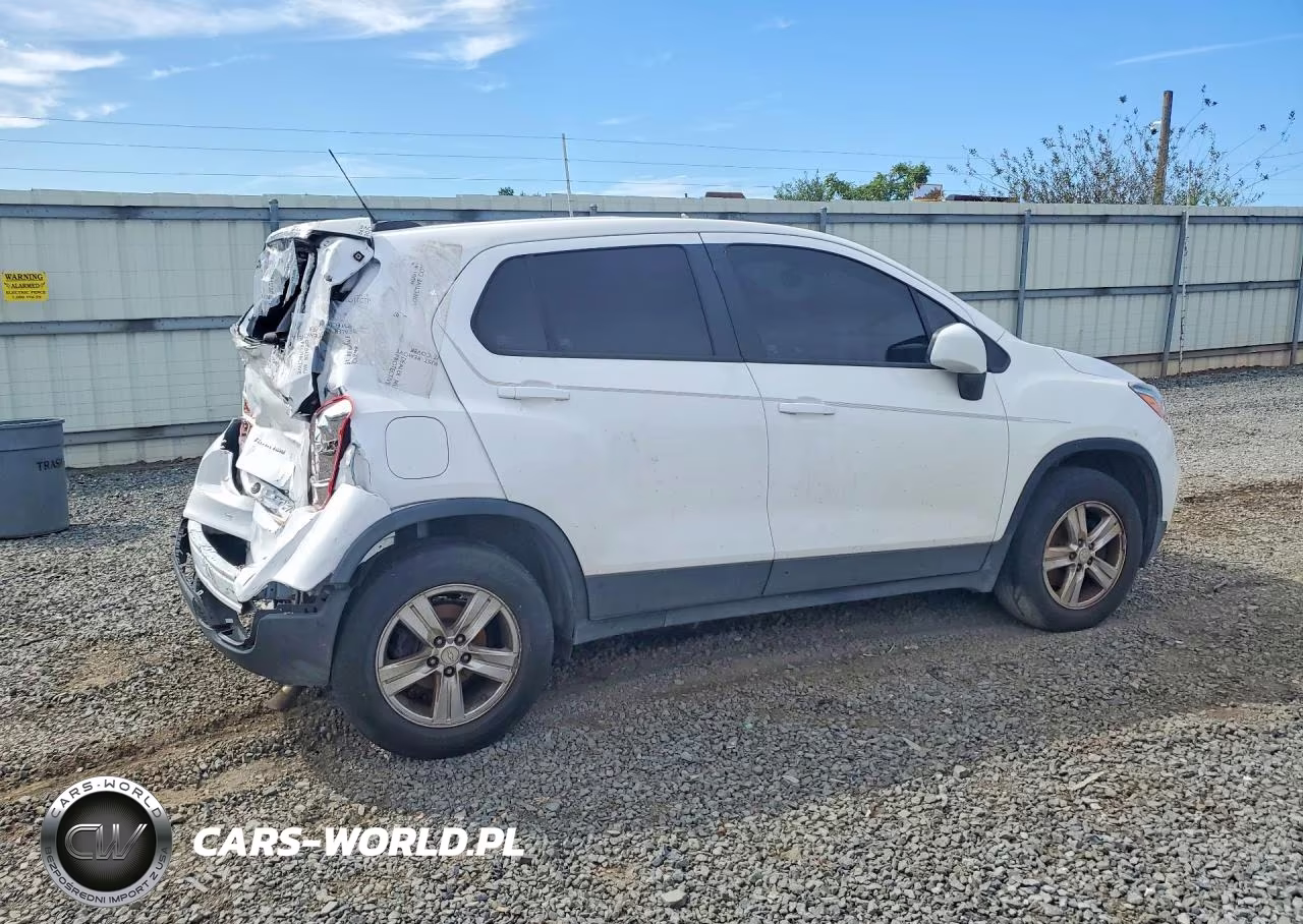 2017 Chevrolet Trax Ls VIN:3GNCJNSB5HL199297 - 3