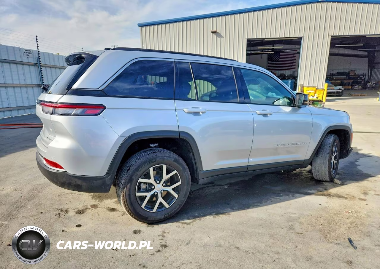 2026 Jeep Grand Cherokee Limited VIN:1C4RJHBR5TC251971 - 3