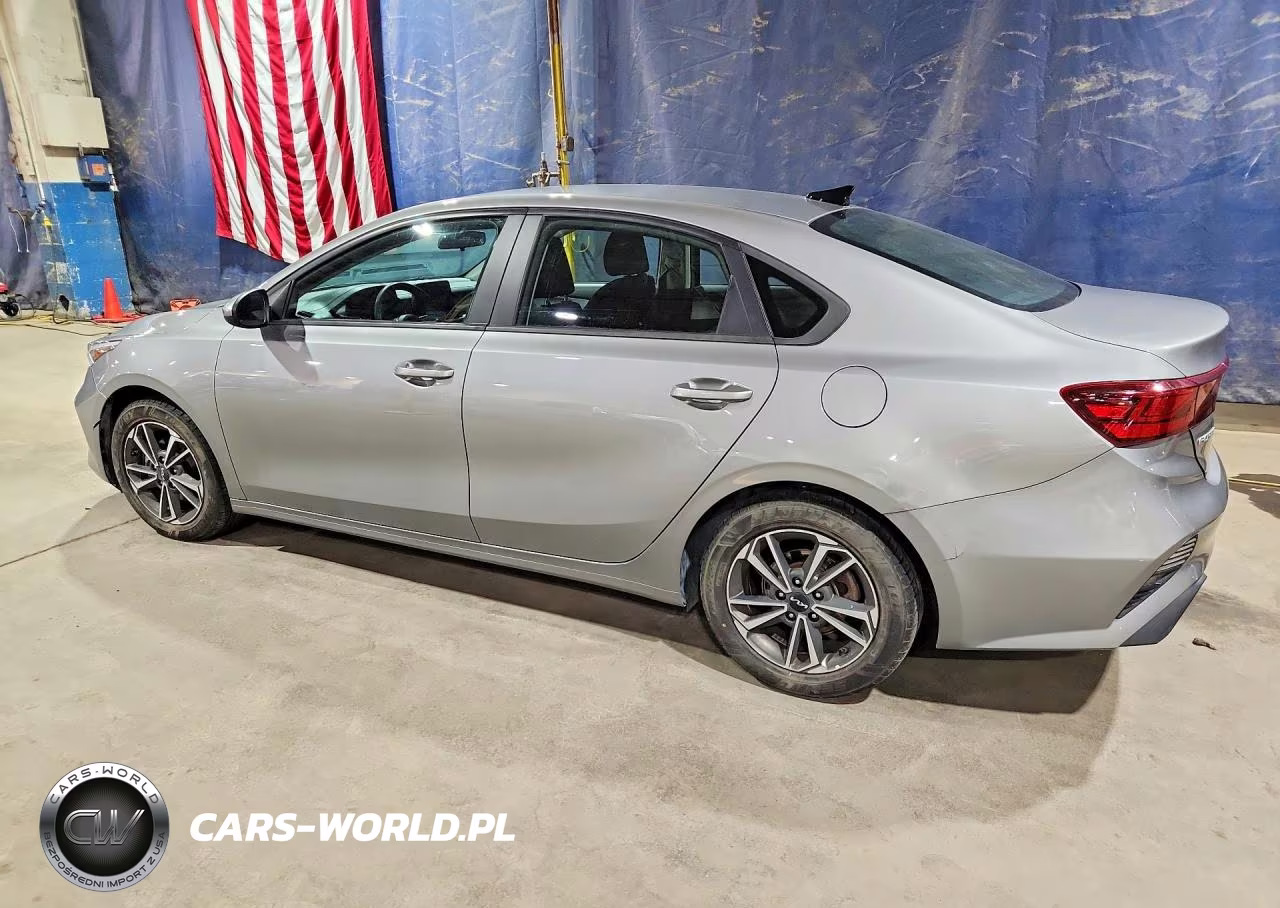 2023 Kia Forte Lxs VIN:3KPF24AD3PE621022 - 2