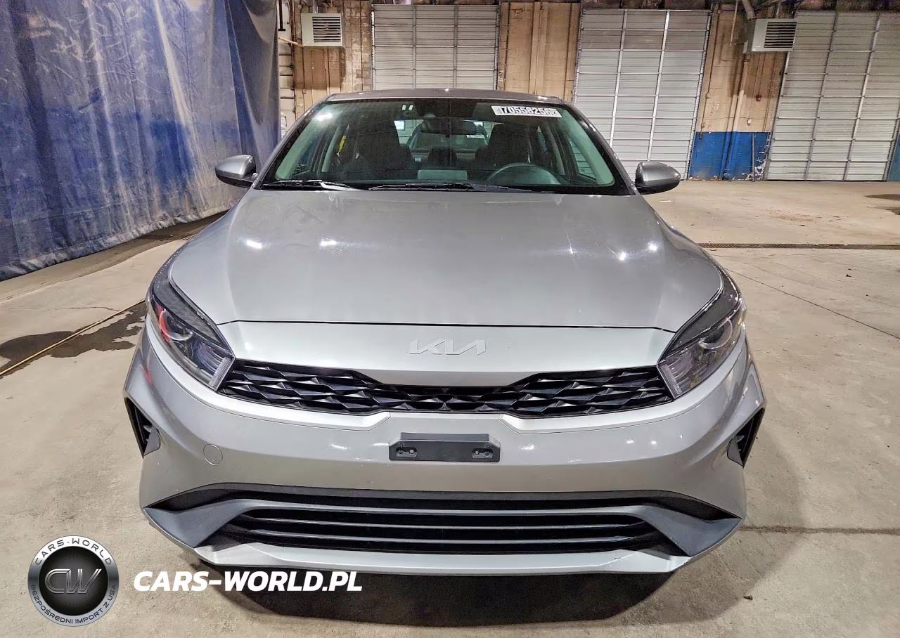 2023 Kia Forte Lxs VIN:3KPF24AD3PE621022 - 5