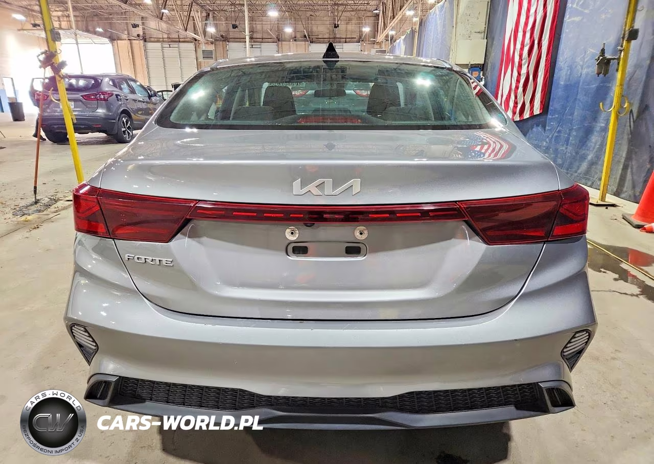 2023 Kia Forte Lxs VIN:3KPF24AD3PE621022 - 6