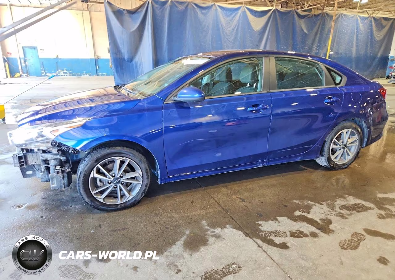 2023 Kia Forte Lxs
