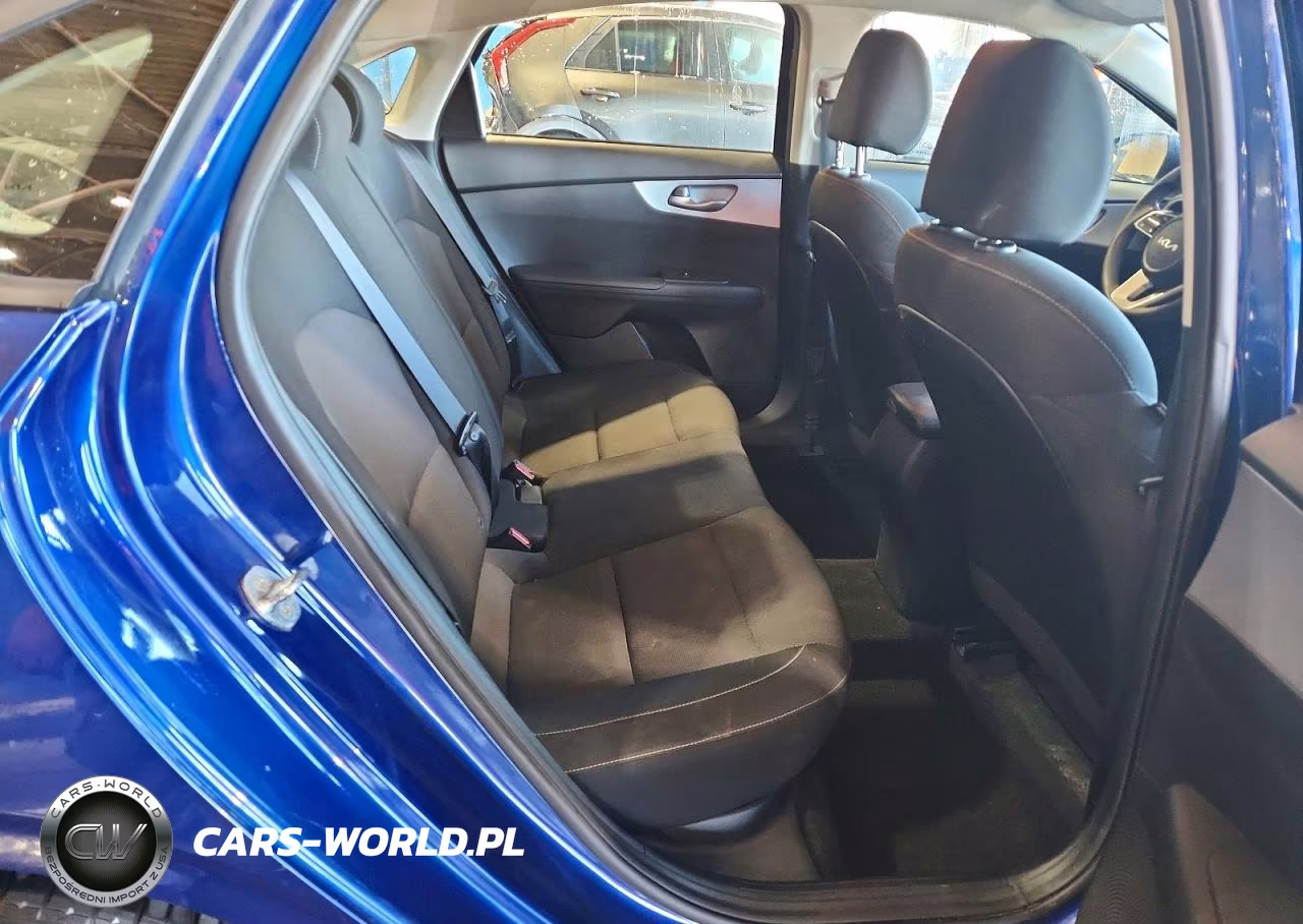 2023 Kia Forte Lxs VIN:3KPF24AD7PE567532 - 10