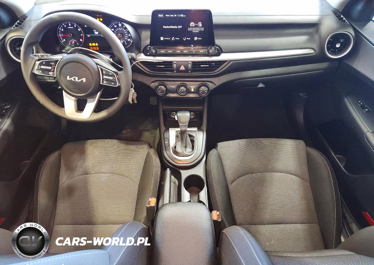 2023 Kia Forte Lxs VIN:3KPF24AD7PE567532 - 8