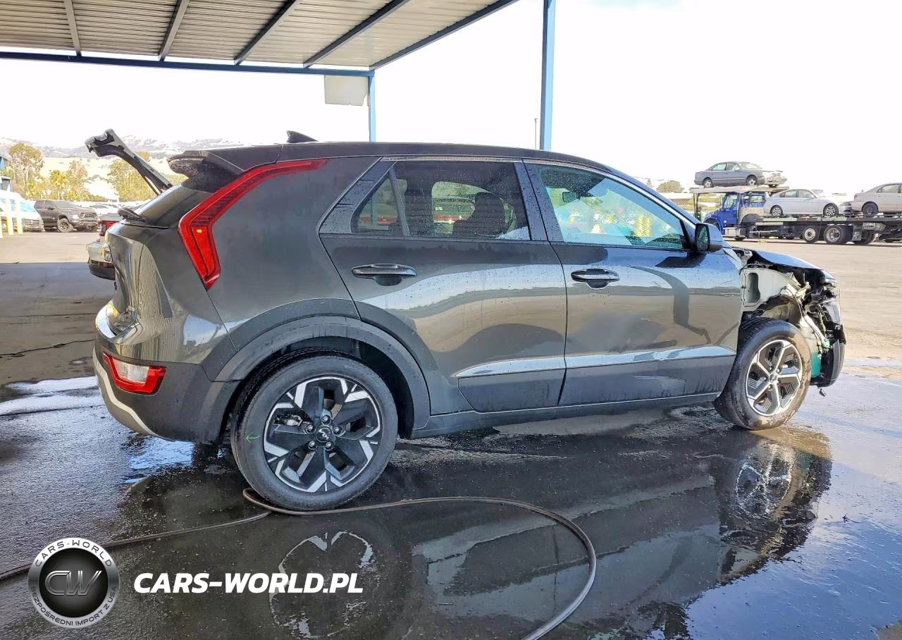 2026 Kia Niro Lx VIN:KNDCP3LE3T5360100 - 3