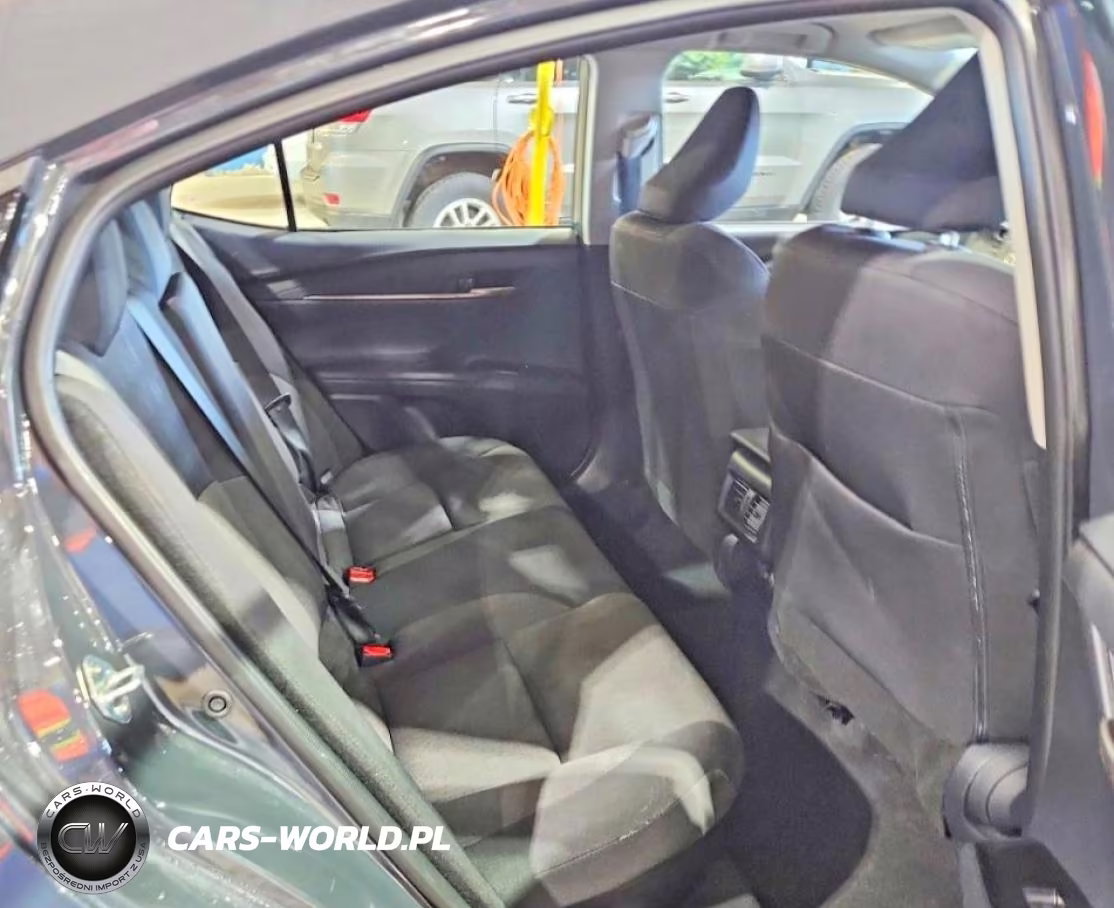 2026 Toyota Camry Le VIN:4T1DAACK3TU296545 - 10