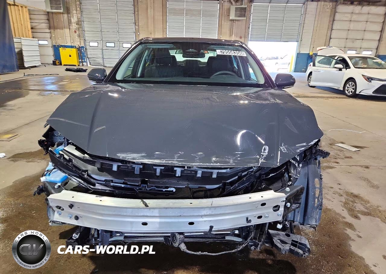2026 Toyota Camry Le VIN:4T1DAACK3TU296545 - 5