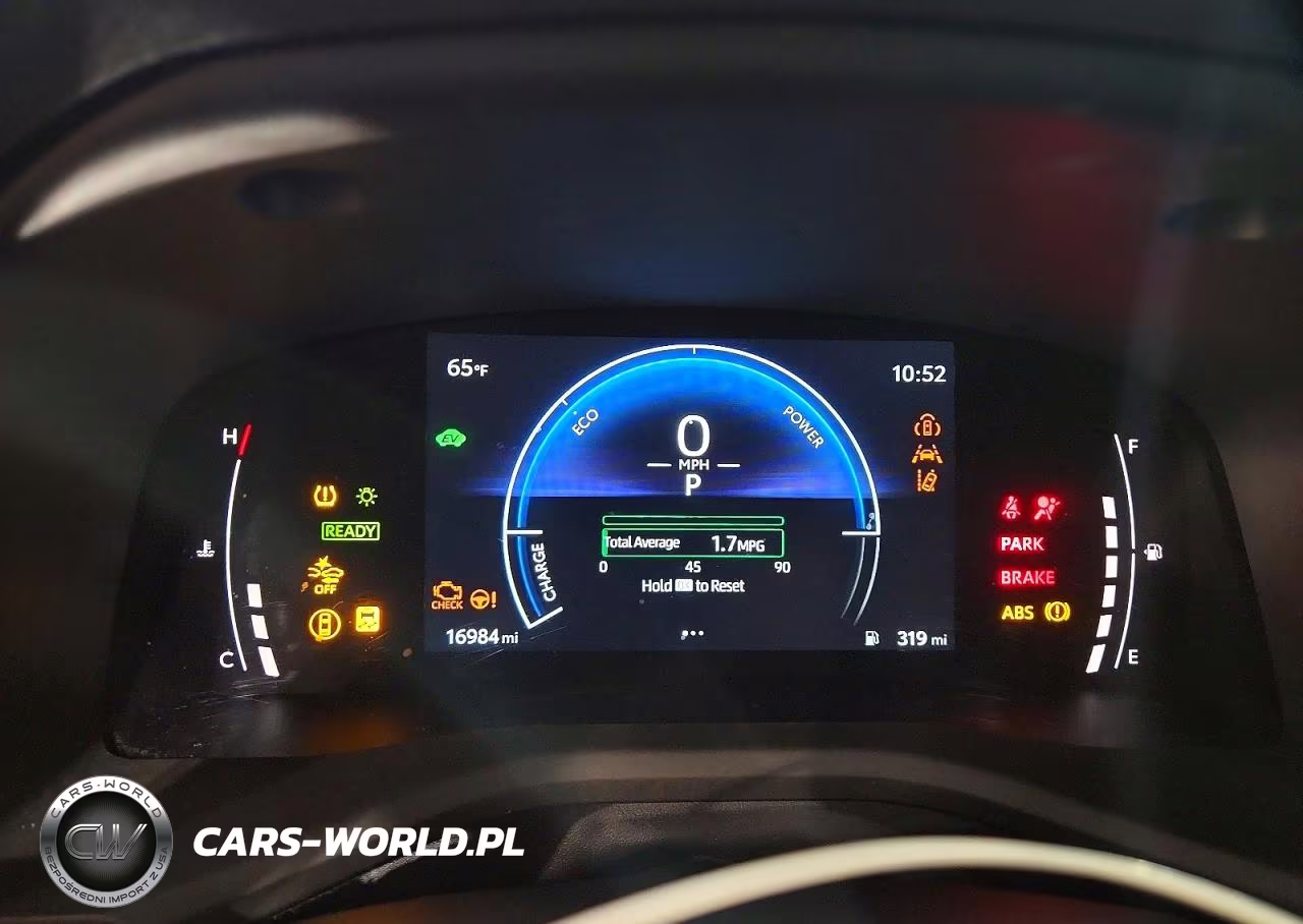 2026 Toyota Camry Le VIN:4T1DAACK3TU296545 - 9