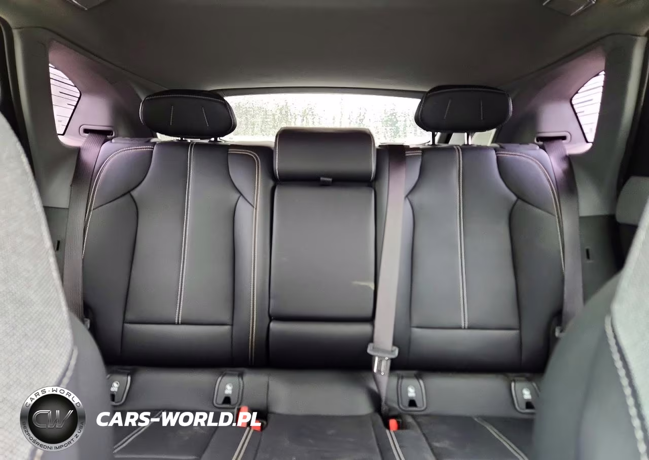 2025 Cadillac Optiq Sport VIN:3GYK3EMR8SS160400 - 10