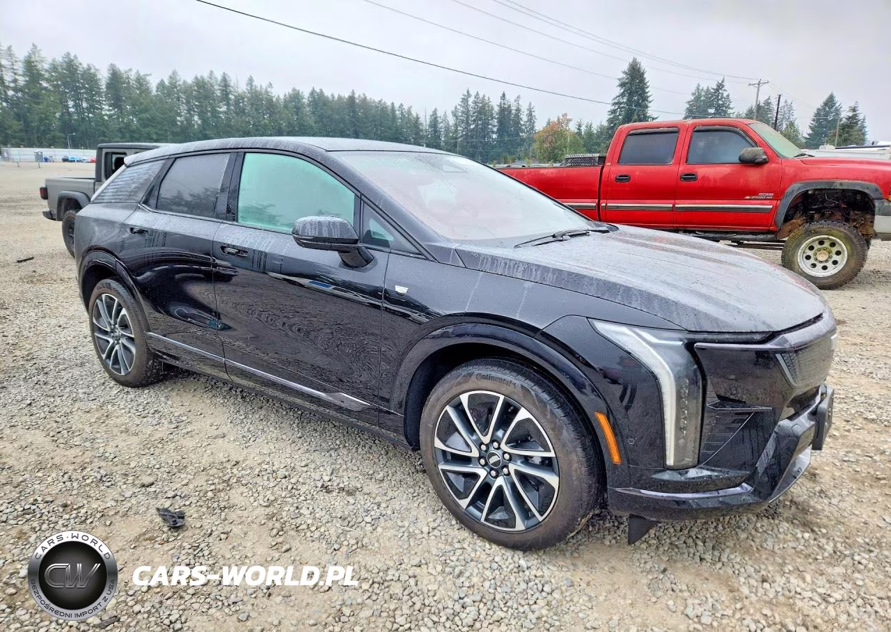 2025 Cadillac Optiq Sport VIN:3GYK3EMR8SS160400 - 4