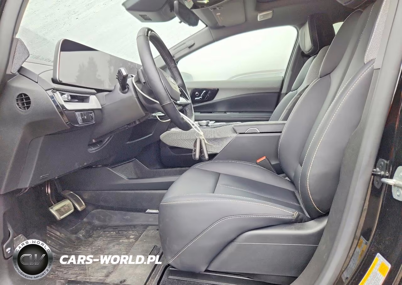 2025 Cadillac Optiq Sport VIN:3GYK3EMR8SS160400 - 7