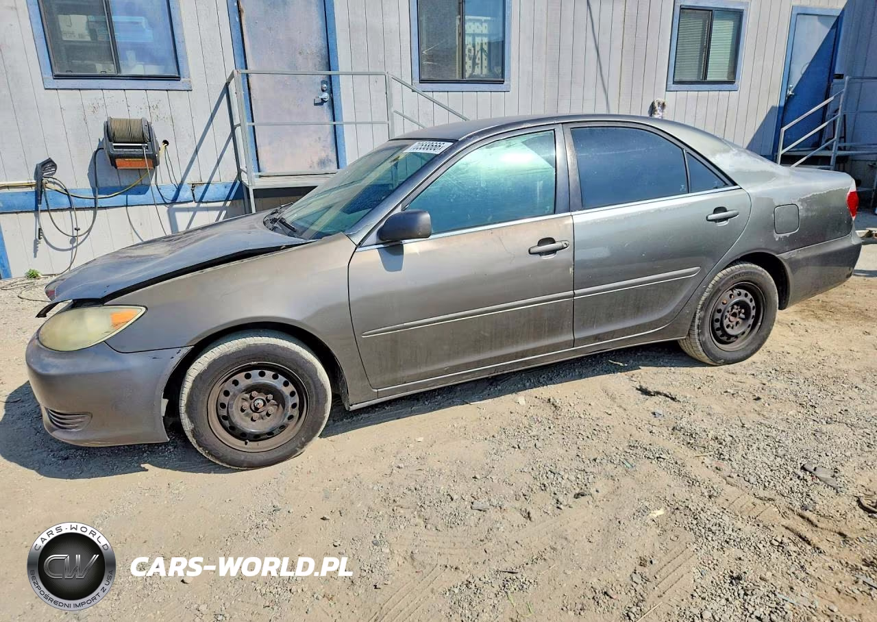 2005 Toyota Camry Le