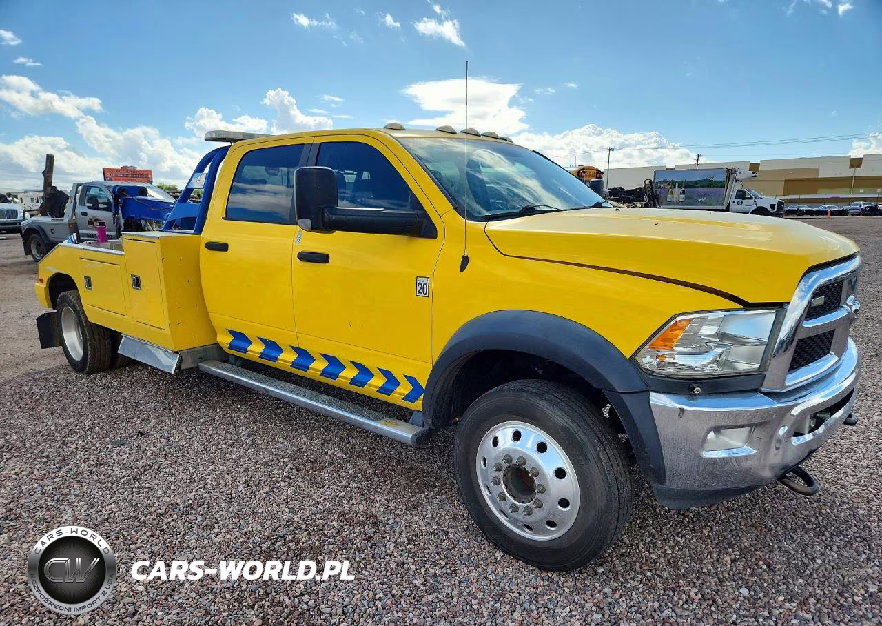 2018 Ram 5500 VIN:3C7WRMFL7JG115655 - 4