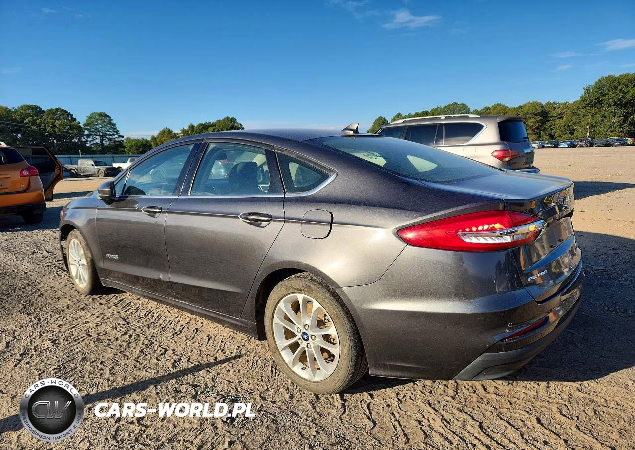 2019 Ford Fusion Se VIN:3FA6P0LU5KR189824 - 2