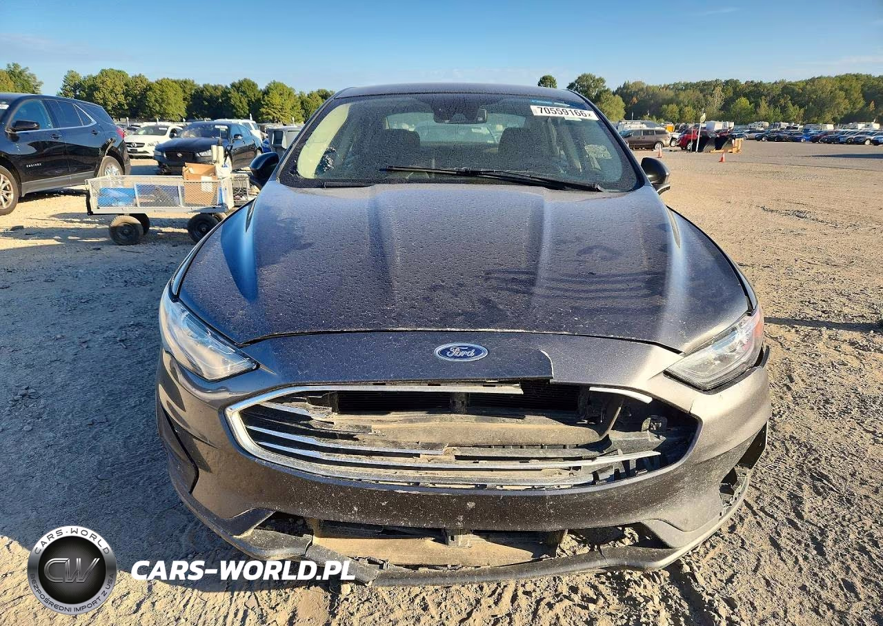 2019 Ford Fusion Se VIN:3FA6P0LU5KR189824 - 5