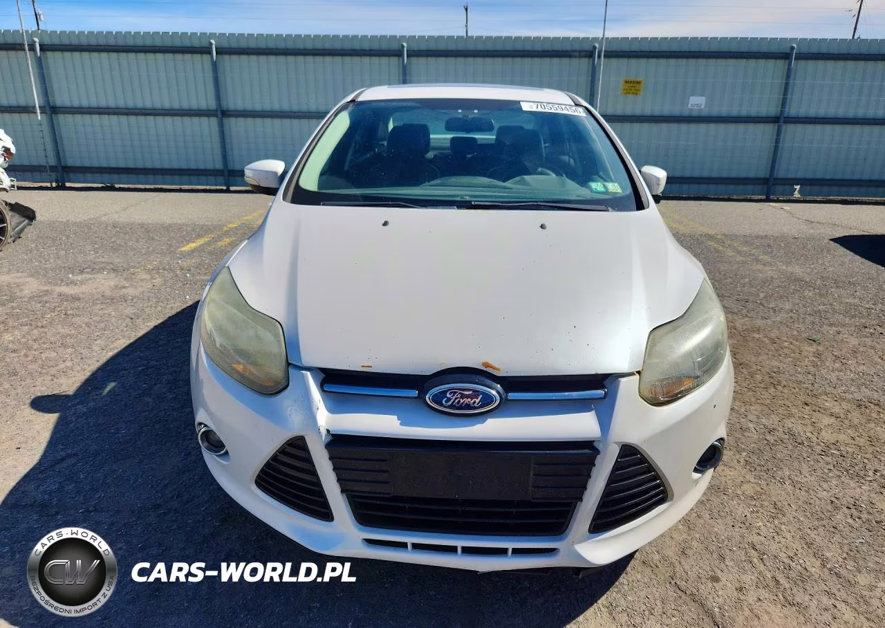 2013 Ford Focus Titanium VIN:1FADP3J28DL166985 - 5
