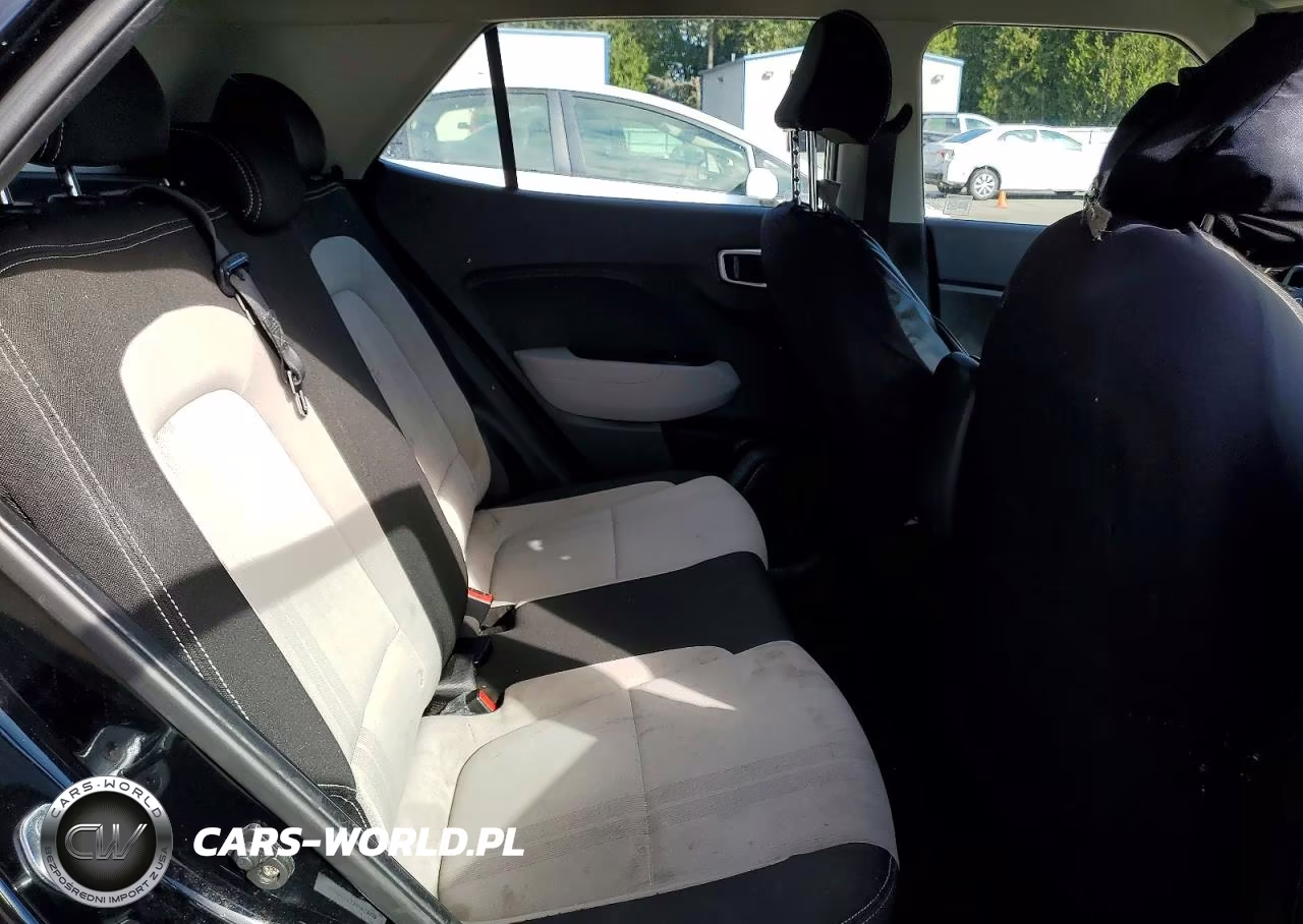 2021 Hyundai Venue Sel VIN:KMHRC8A33MU073038 - 11