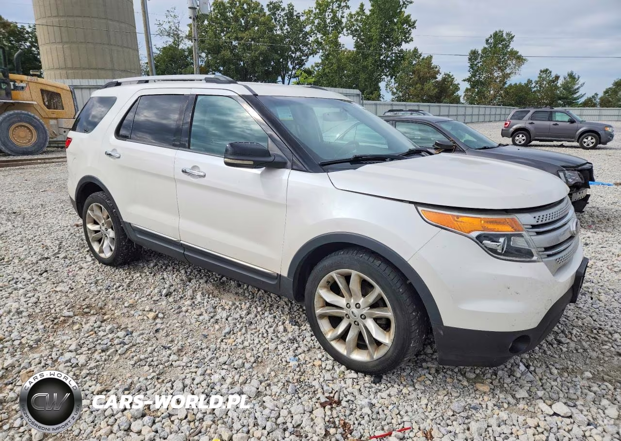 2012 Ford Explorer Xlt VIN:1FMHK7D82CGA98462 - 4