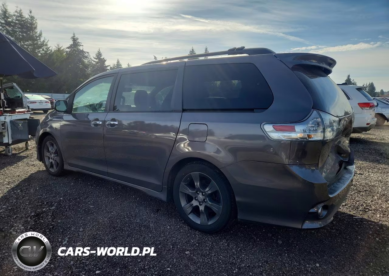 2016 Toyota Sienna Se VIN:5TDXK3DC7GS740568 - 2