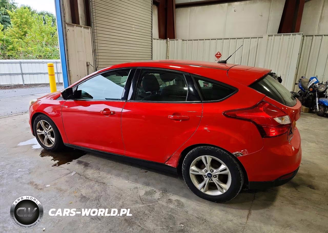 2014 Ford Focus Se VIN:1FADP3K26EL288258 - 2
