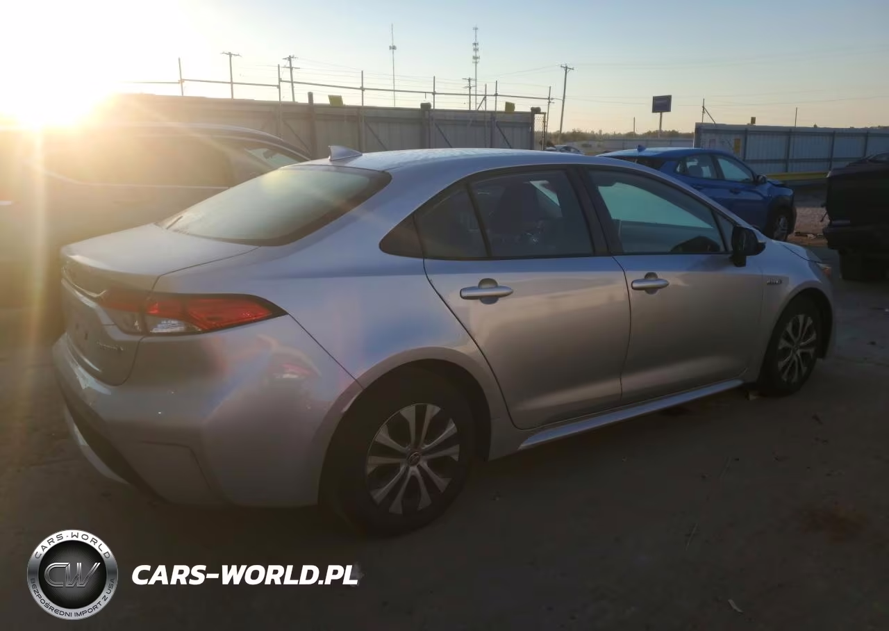 2020 Toyota Corolla Le VIN:JTDEBRBE0LJ014153 - 3