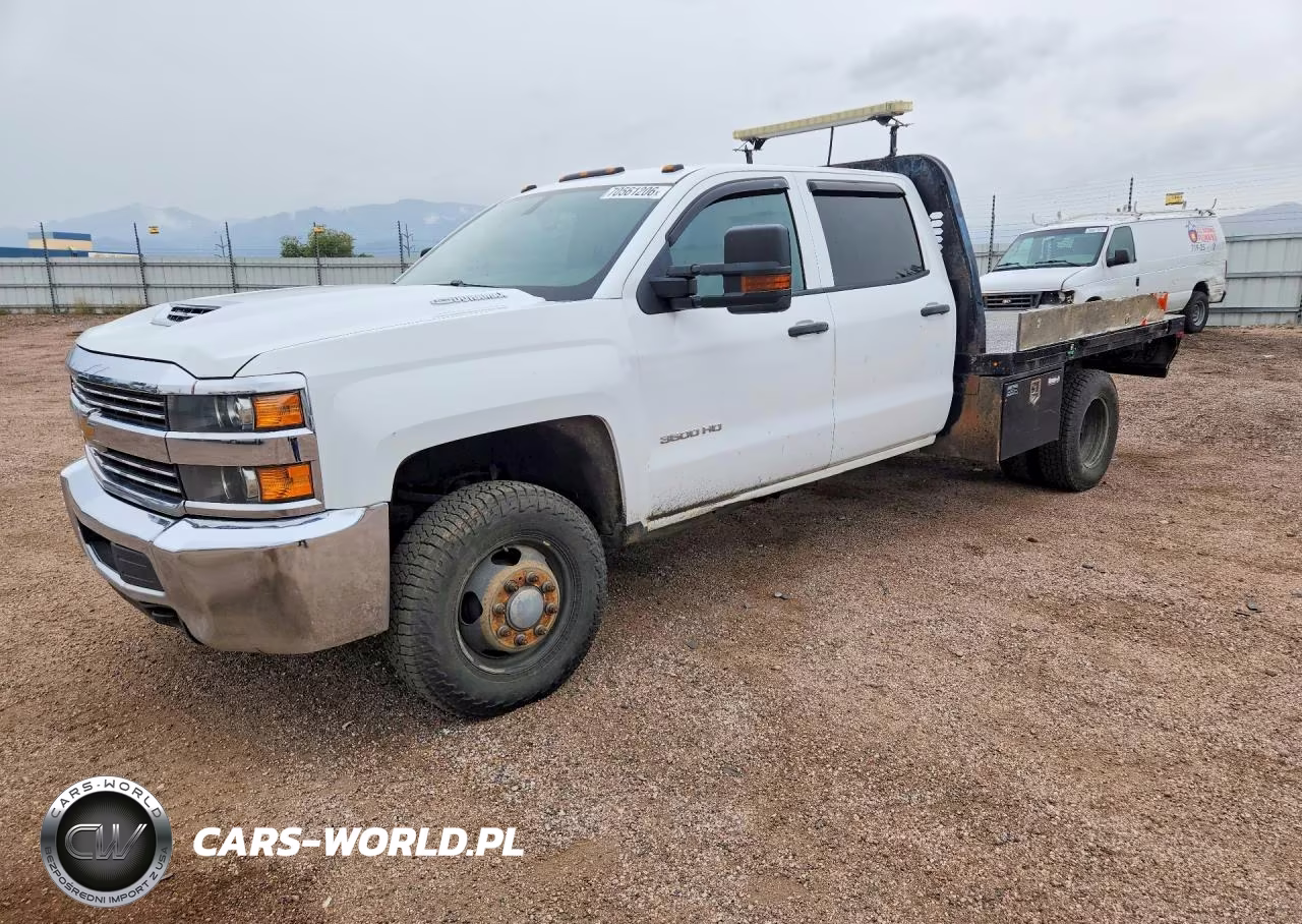 2018 Chevrolet Silverado K3500 VIN:1GB4KYCY5JF119600 - 1