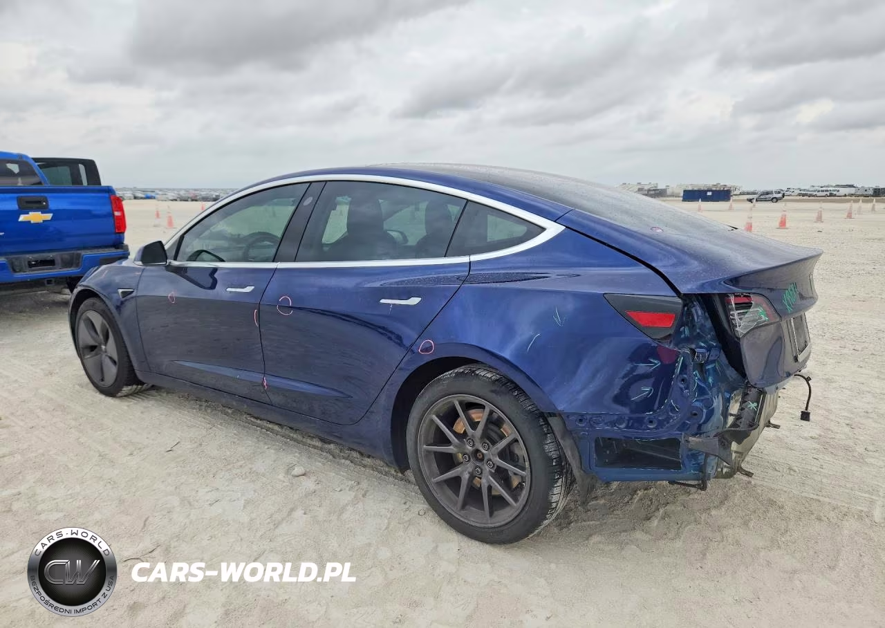 2018 Tesla Model 3 VIN:5YJ3E1EB9JF115164 - 2