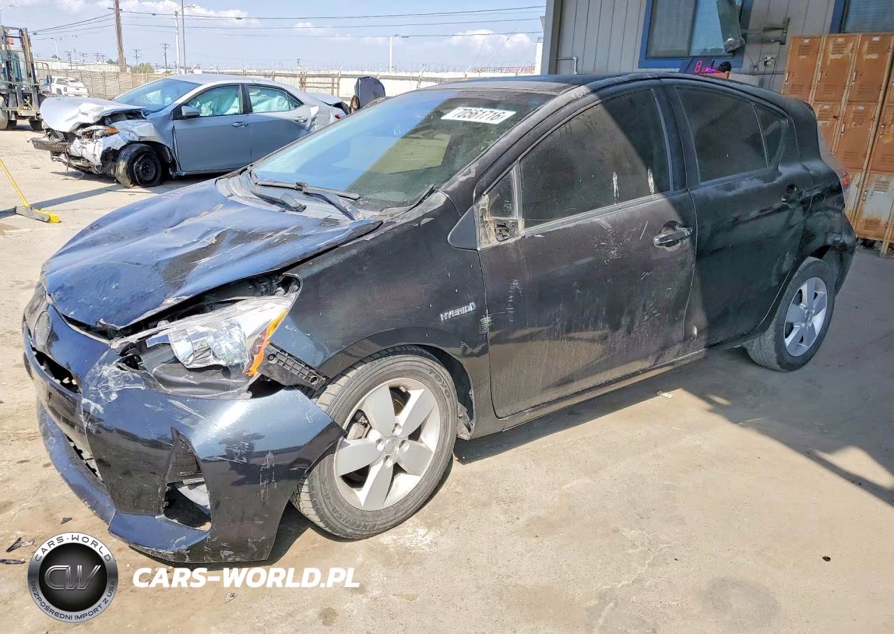 2013 Toyota Prius C One