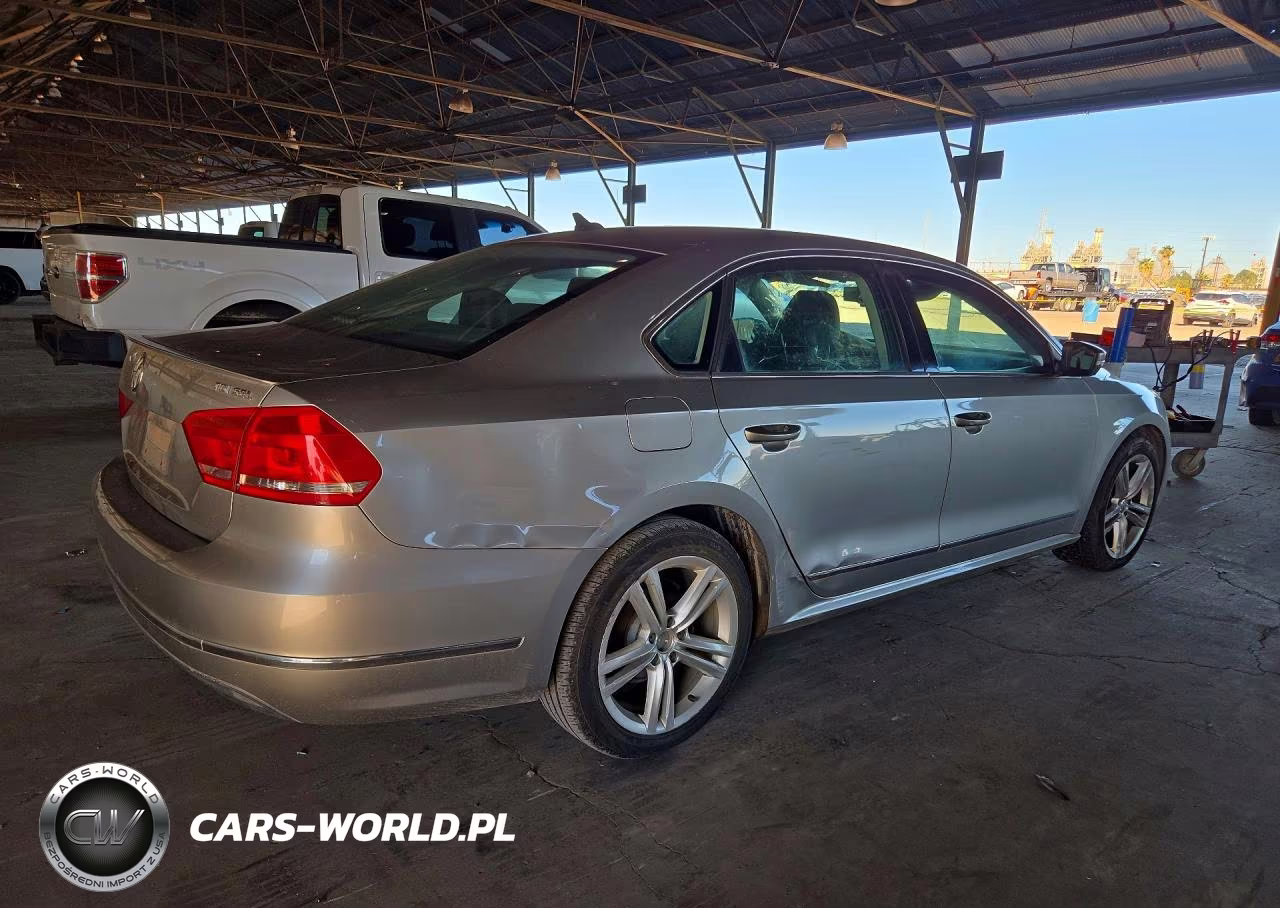 2014 Volkswagen Passat Sel VIN:1VWCN7A39EC045974 - 3