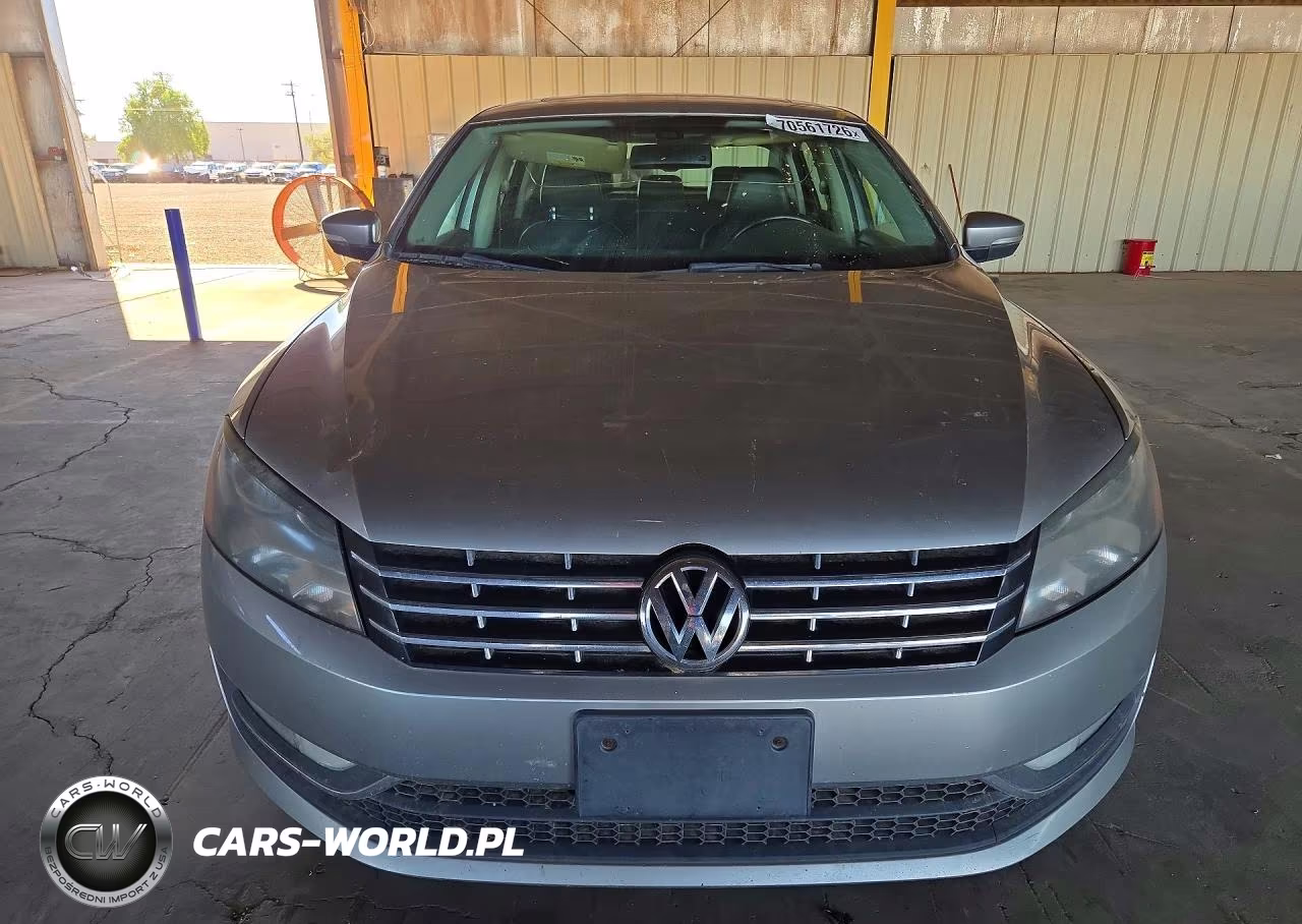 2014 Volkswagen Passat Sel VIN:1VWCN7A39EC045974 - 5