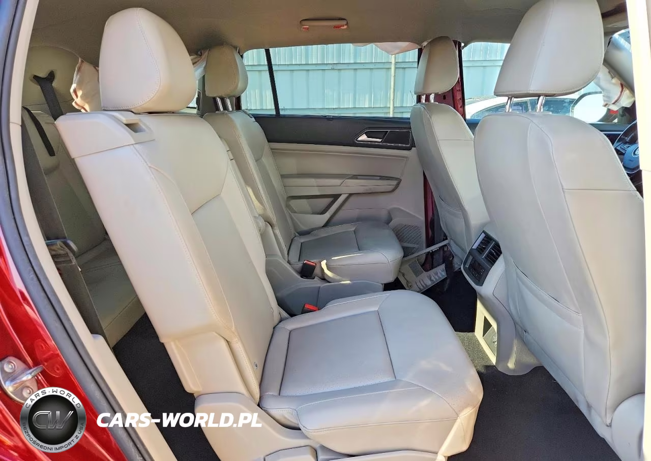 2018 Volkswagen Atlas Se VIN:1V2LR2CA5JC576393 - 10