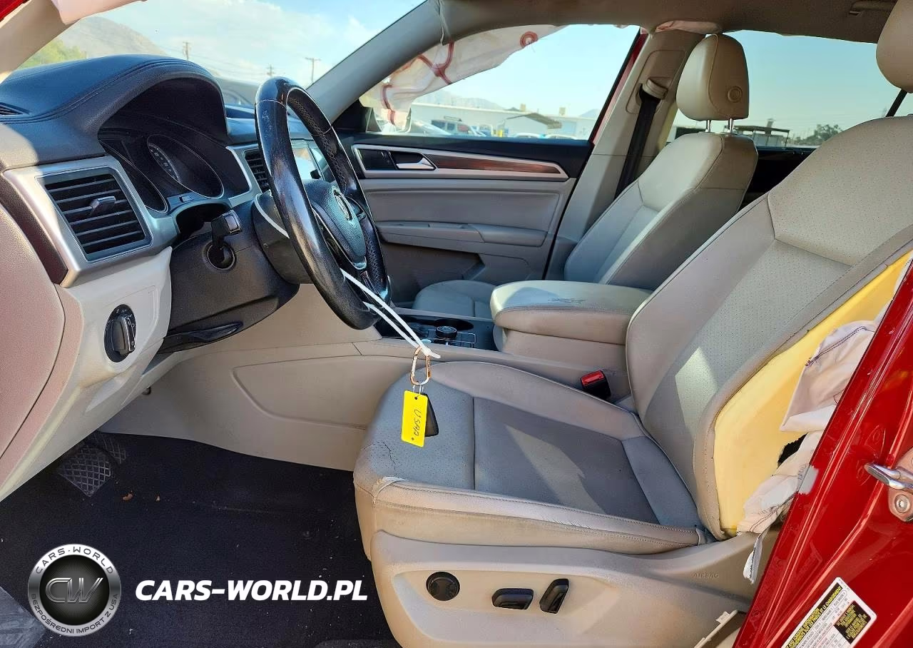 2018 Volkswagen Atlas Se VIN:1V2LR2CA5JC576393 - 5