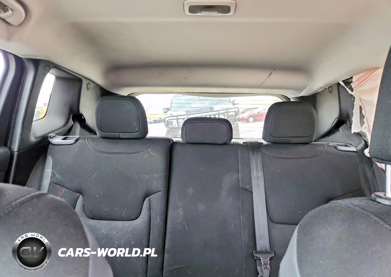 2017 Jeep Renegade Trailhawk VIN:ZACCJBCB1HPE51611 - 10