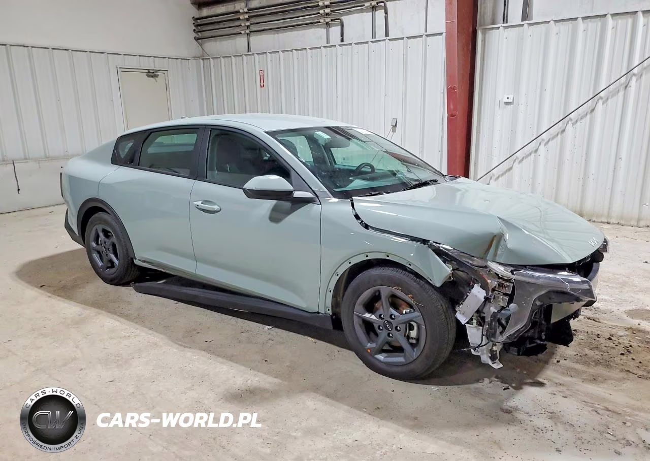 2026 Kia K4 Lxs VIN:3KPFT4DE5TE347298 - 4