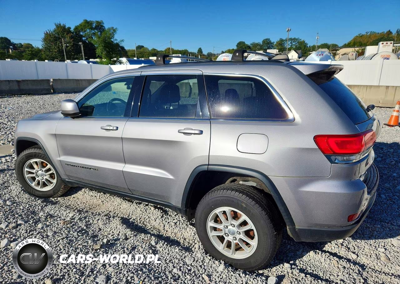 2018 Jeep Grand Cherokee Laredo VIN:1C4RJFAG1JC276688 - 2
