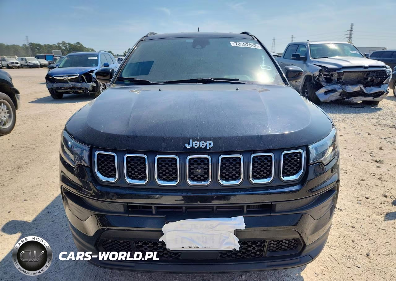 2023 Jeep Compass Latitude Lux VIN:3C4NJDFN9PT518005 - 5