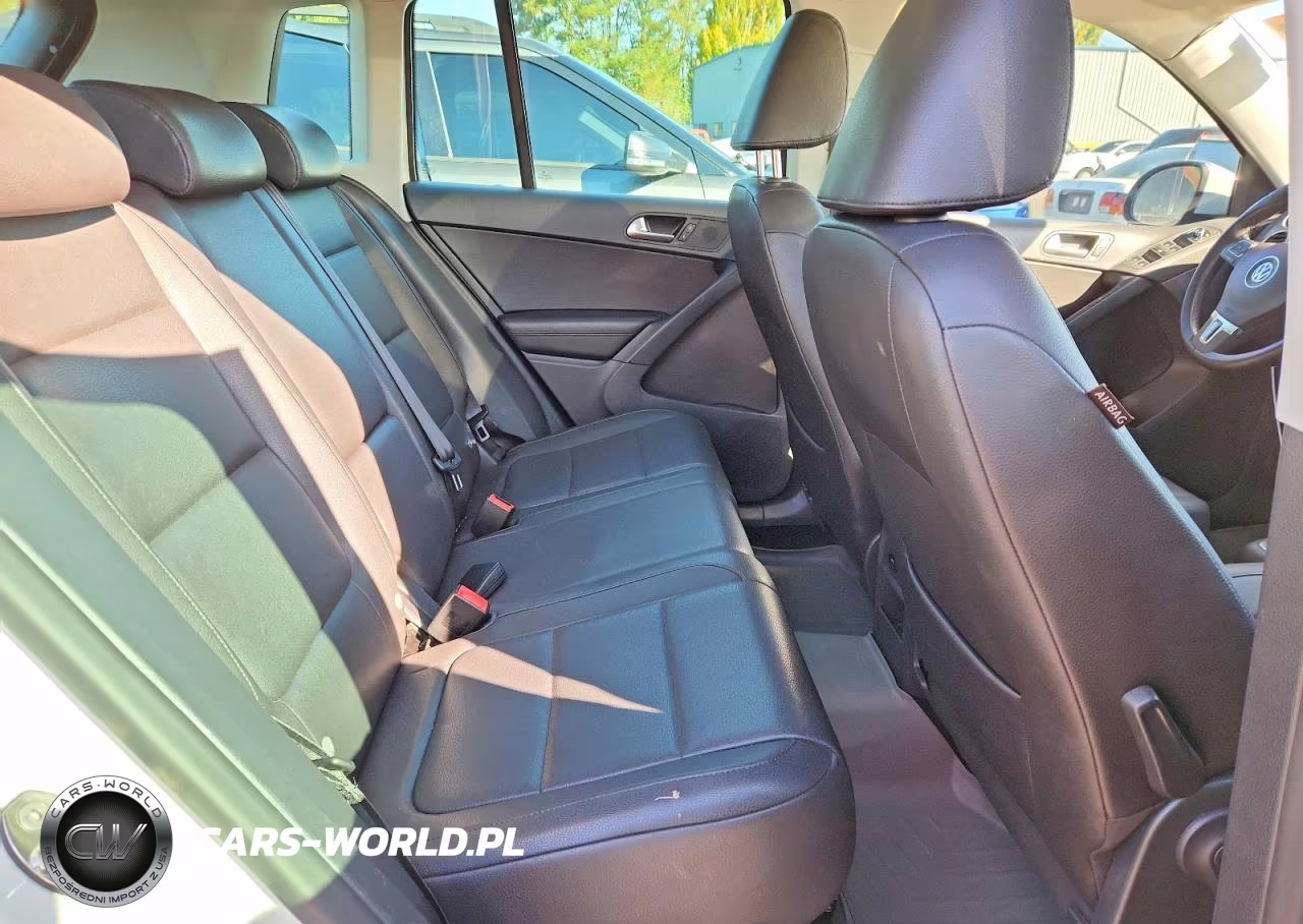 2011 Volkswagen Tiguan S VIN:WVGBV7AX1BW518788 - 10