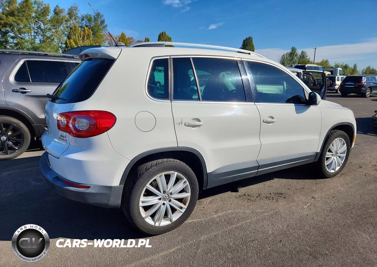 2011 Volkswagen Tiguan S VIN:WVGBV7AX1BW518788 - 3