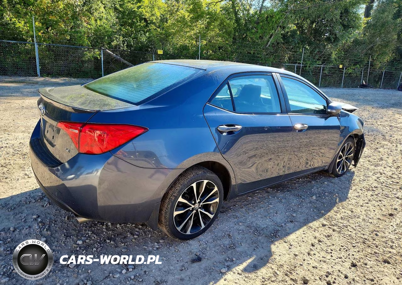 2018 Toyota Corolla Se VIN:2T1BURHE3JC070259 - 3