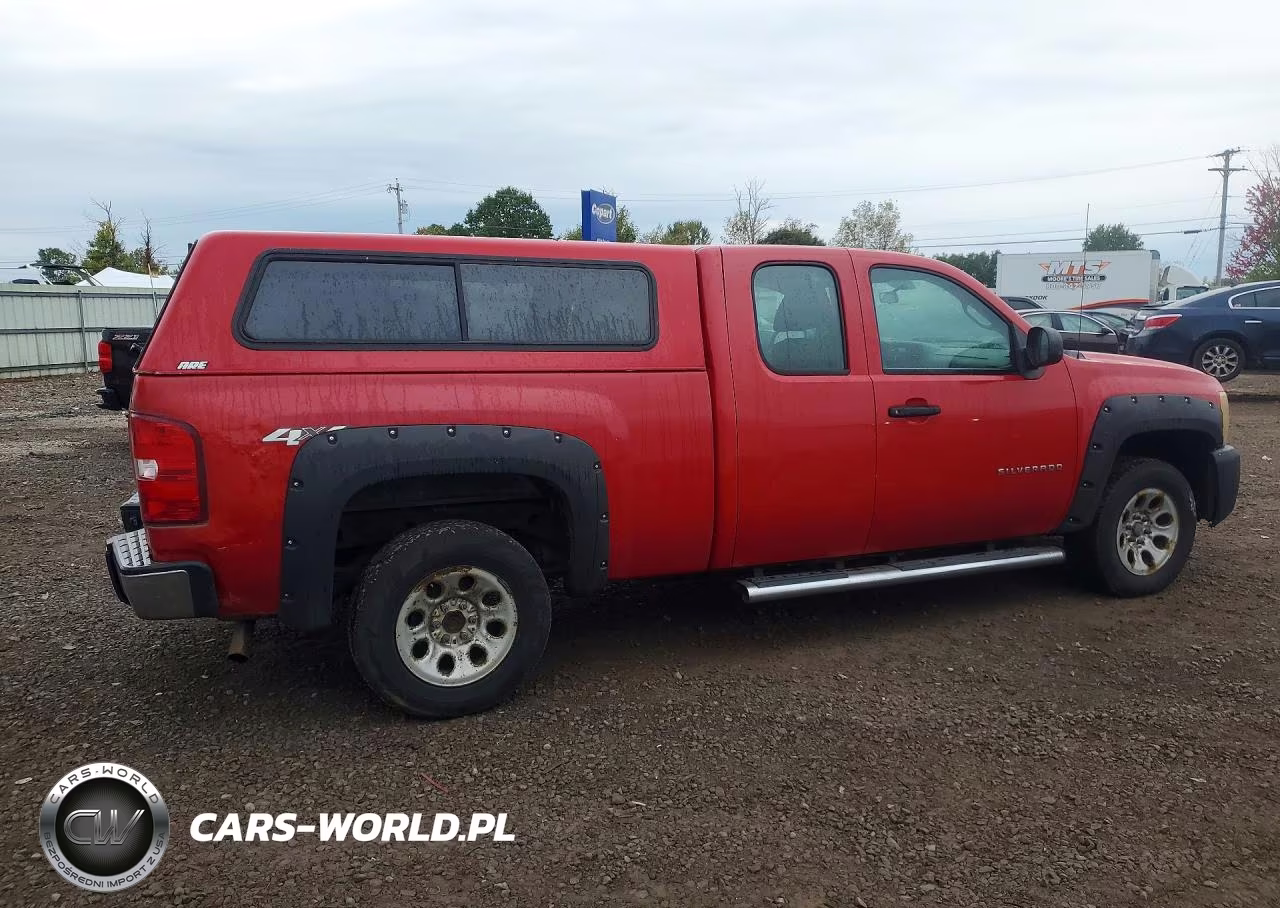 2012 Chevrolet Silverado K1500 VIN:1GCRKPE79CZ184306 - 3