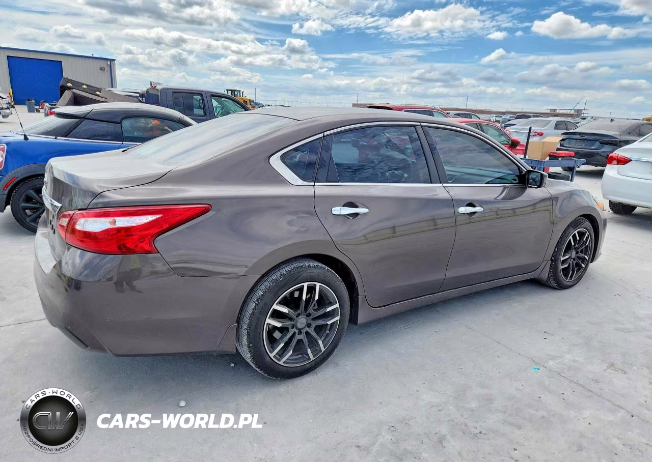 2016 Nissan Altima 2.5 S VIN:1N4AL3AP2GN381457 - 3