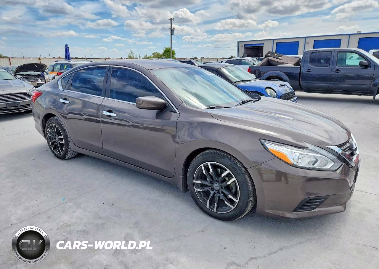 2016 Nissan Altima 2.5 S VIN:1N4AL3AP2GN381457 - 4