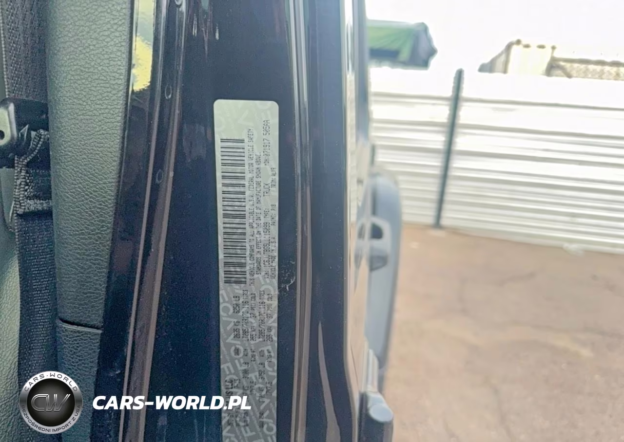 2020 Jeep Gladiator Rubicon VIN:1C6JJTBG5LL115099 - 10