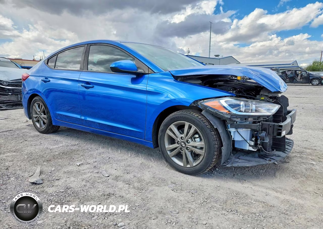 2018 Hyundai Elantra Value Edition VIN:5NPD84LF4JH276445 - 4