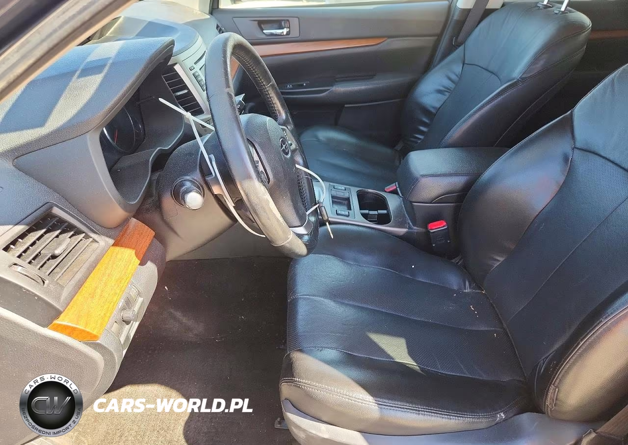 2014 Subaru Outback 3.6R Limited VIN:4S4BRDLC3E2287420 - 7