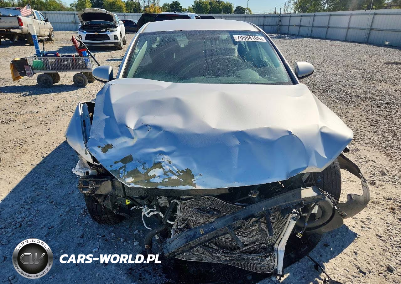 2018 Hyundai Elantra Sel VIN:5NPD84LF7JH281445 - 5