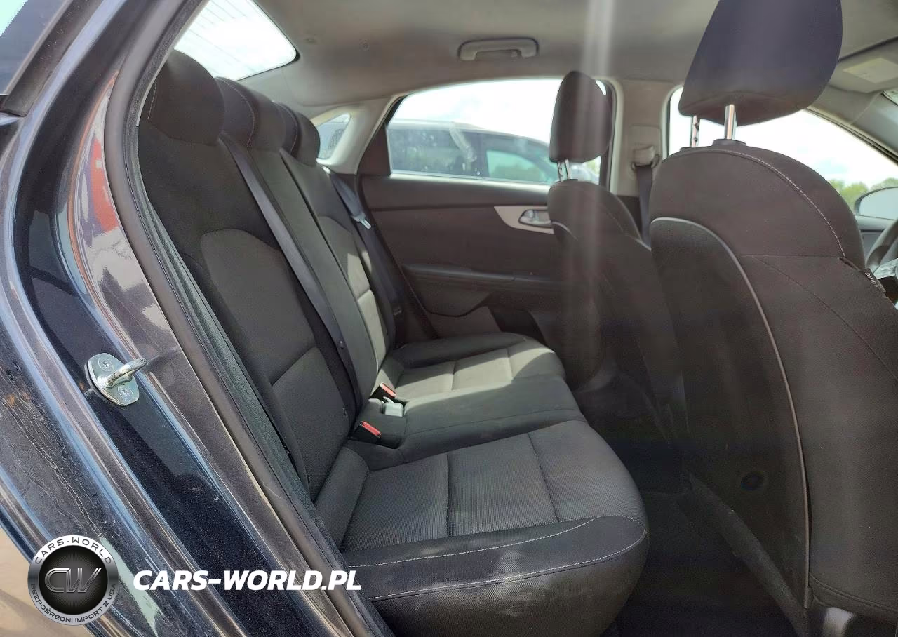 2023 Kia Forte Lxs VIN:3KPF24AD0PE621947 - 10