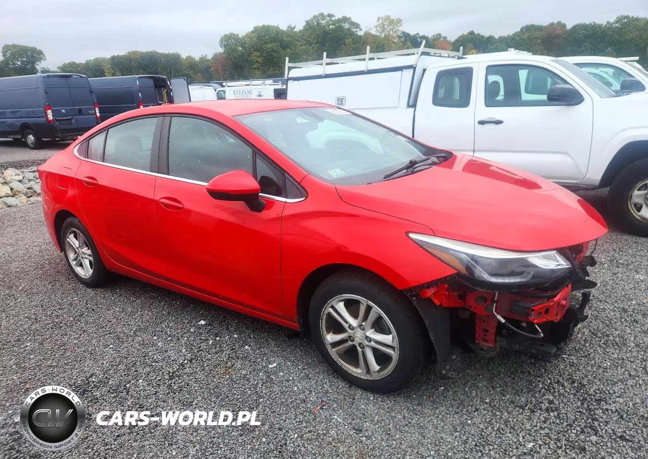 2018 Chevrolet Cruze Lt VIN:1G1BE5SM9J7227146 - 4